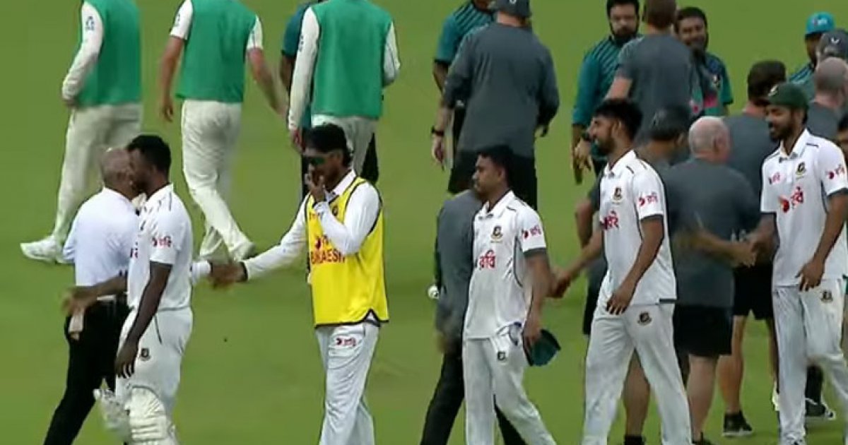 ১৮ বলে শেষ ৪ উইকেট হারিয়ে ম্যাচ বাঁচাতে পারেননি সোহানরা