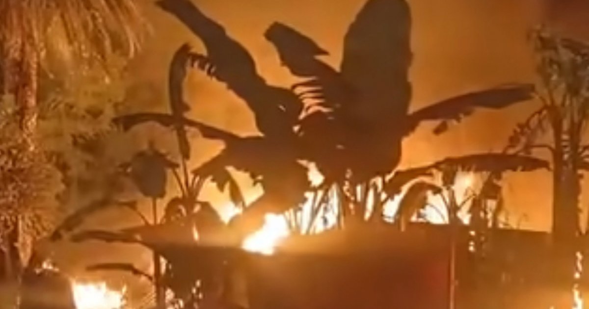বজ্রাঘাতের আগুনে পুড়লো তুলার গুদাম