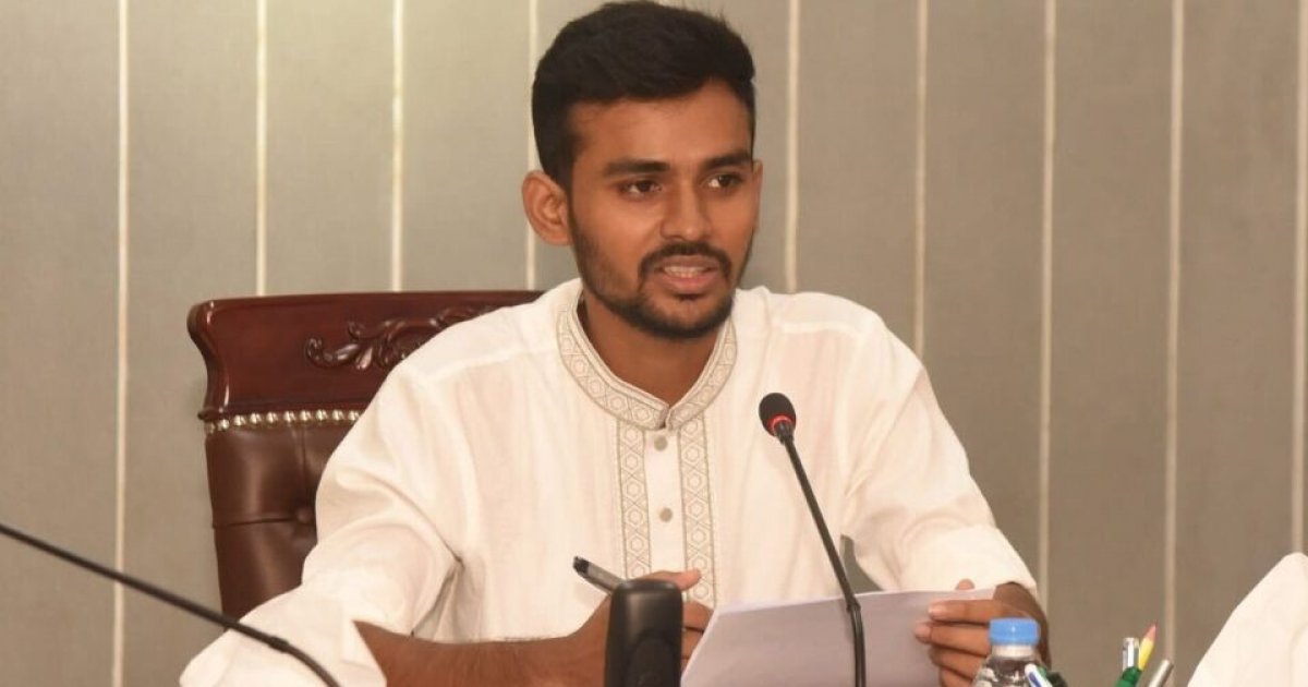 ইশরাক হোসেনের শপথ নিয়ে আইনি জটিলতা আছে: আসিফ মাহমুদ