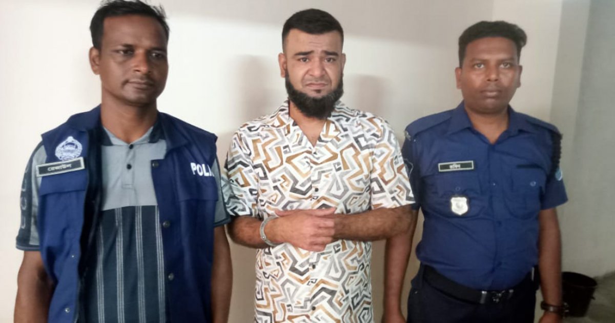 স্ত্রীকে হত্যার পর থানায় গিয়ে আত্মসমর্পণ করলেন স্বামী