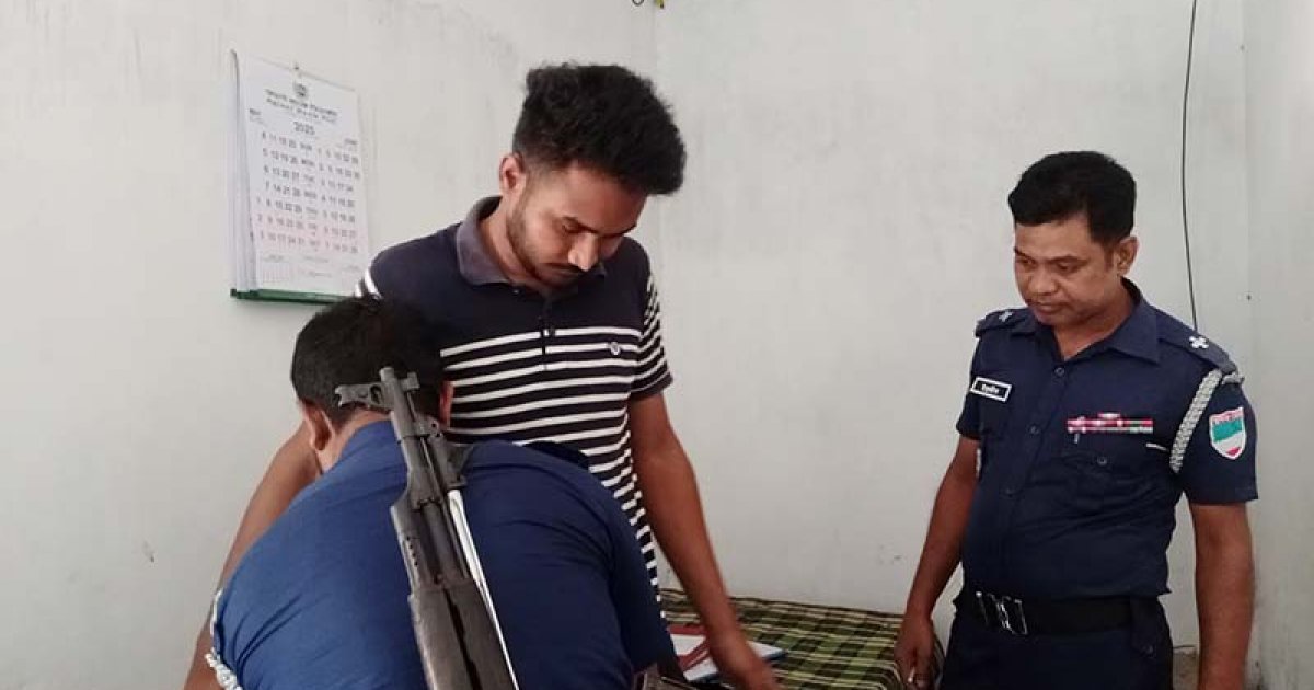 আটকের পর ছাত্রলীগ নেতা বললেন ‘আন্দোলনের সময় আমি গ্রাফিতি করেছিলাম’