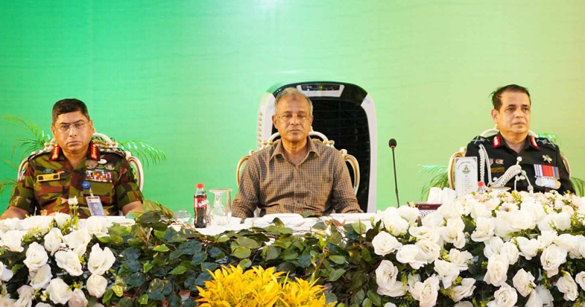 র্যাব সদস্যদের অতীত ভুলে নতুন উদ্যমে কাজ করার আহ্বান স্বরাষ্ট্র উপদেষ্টার