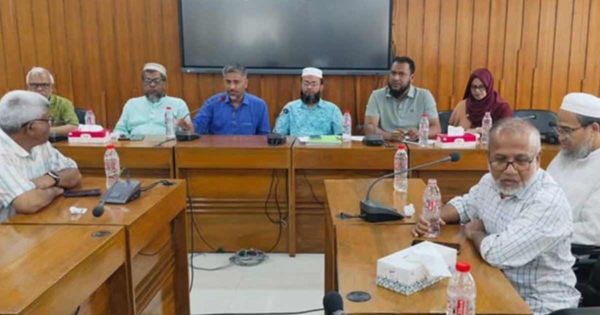 এবার কুয়েটের অন্তর্বর্তী ভিসির প্রতি অনাস্থা শিক্ষক সমিতির, পদত্যাগ দাবি