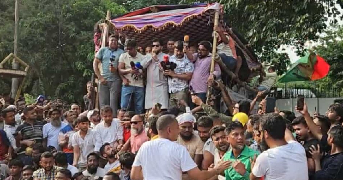 আন্দোলন আপাতত স্থগিত, তবে দাবিতে অনড় থাকবো: ইশরাক
