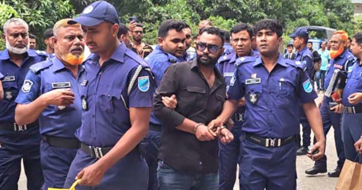 আদালতে ছাত্রলীগ নেতাকে দেখতে আসা ভাইকে মারধর, প্রাণ বাঁচাতে ঢুকলেন গারদে