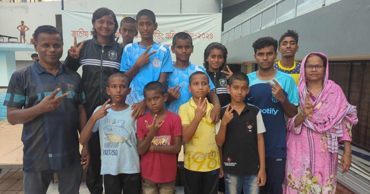 ১২ হাজার সাঁতারু তৈরি করেছেন মাসুদ রানা!