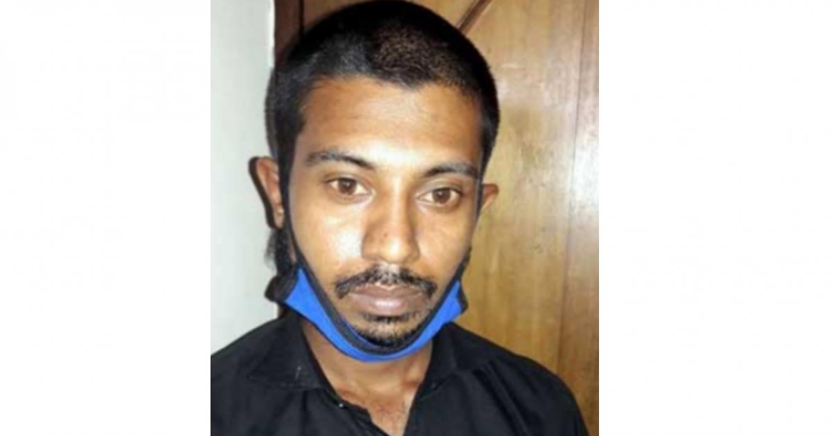 পতেঙ্গা সৈকতে ‘সন্ত্রাসী’ ঢাকাইয়া আকবর গুলিবিদ্ধ
