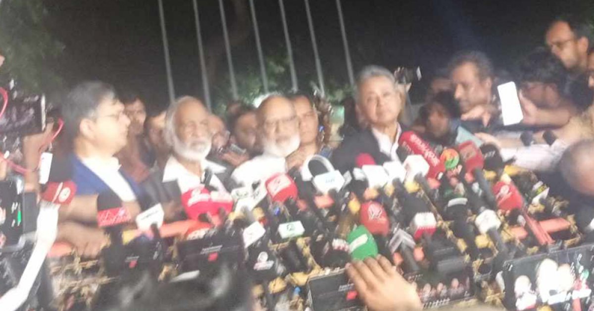 উপদেষ্টা পরিষদ পুনর্গঠনসহ ডিসেম্বরের মধ্যে নির্বাচনের রোডম্যাপ চায় বিএনপি