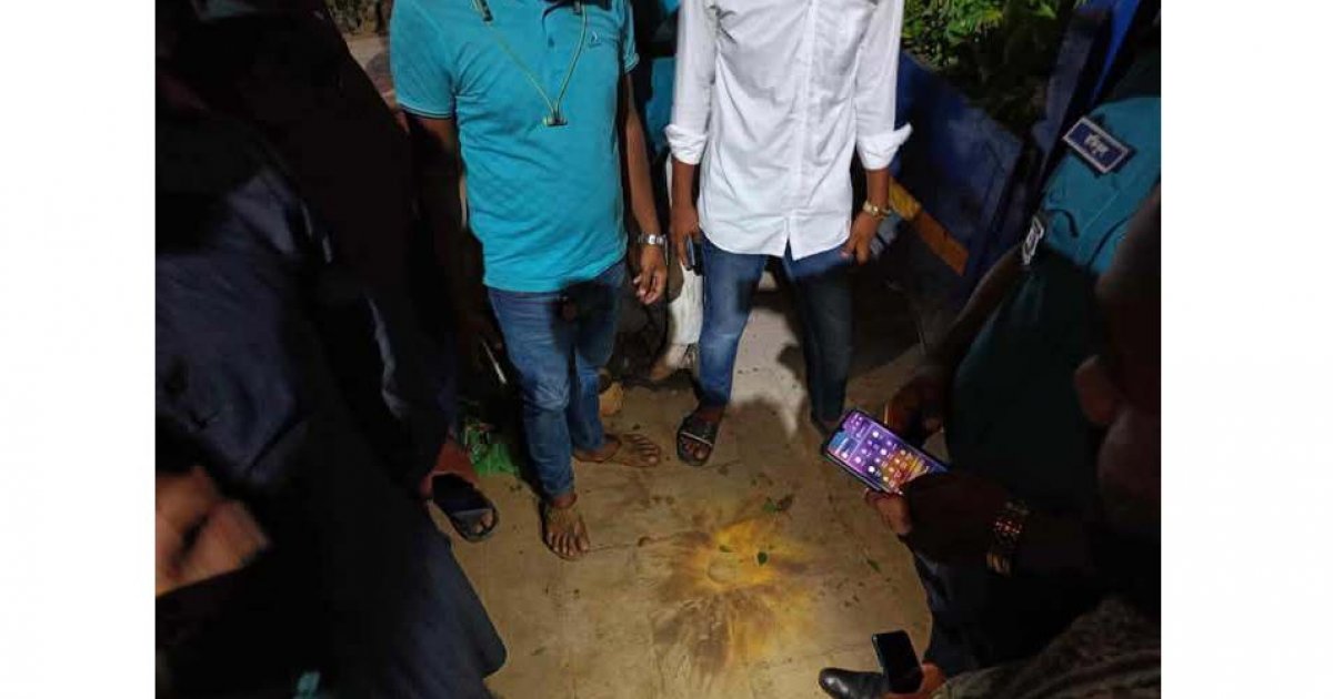 যাত্রাবাড়ীতে ককটেল বিস্ফোরণে ৪ জন আহত