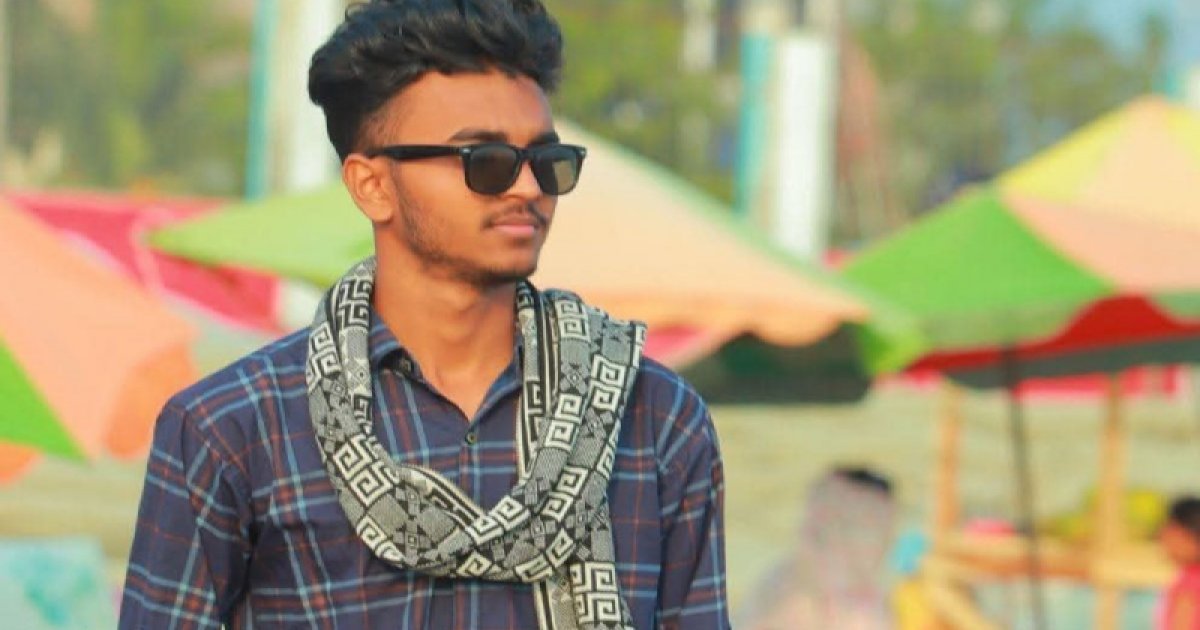 কাটার সময় গাছ গিয়ে পড়লো চলন্ত মোটরসাইকেলে, প্রাণ গেলো এইচএসসি পরীক্ষার্থীর