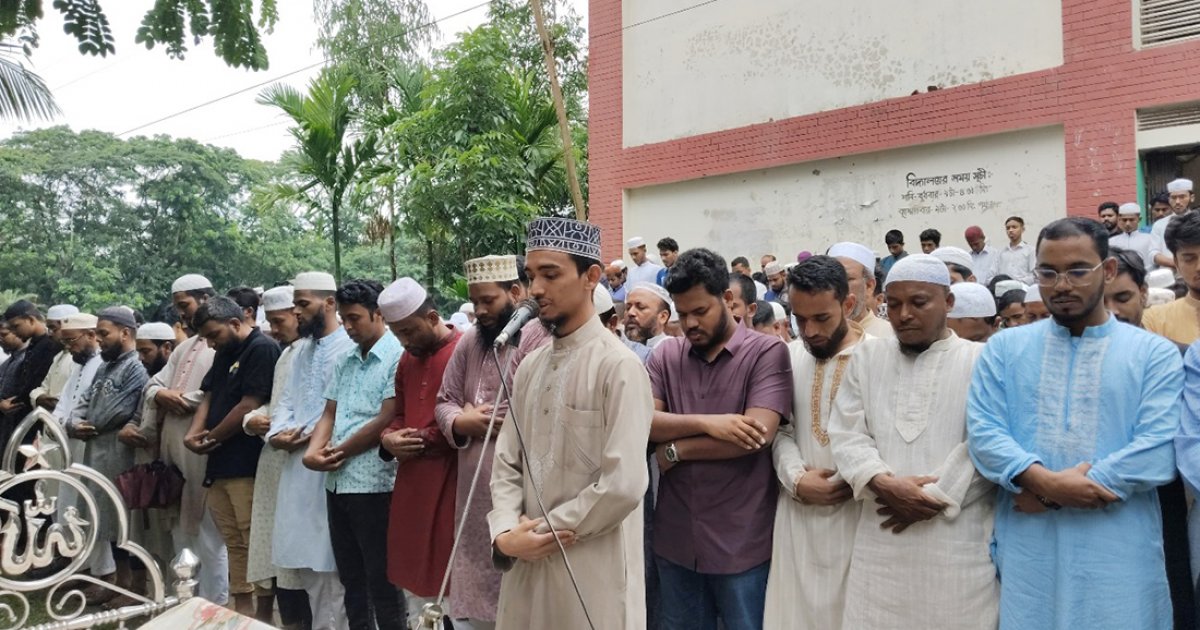 পারিবারিক কবরস্থানে শহীদ হাসানের দাফন সম্পন্ন