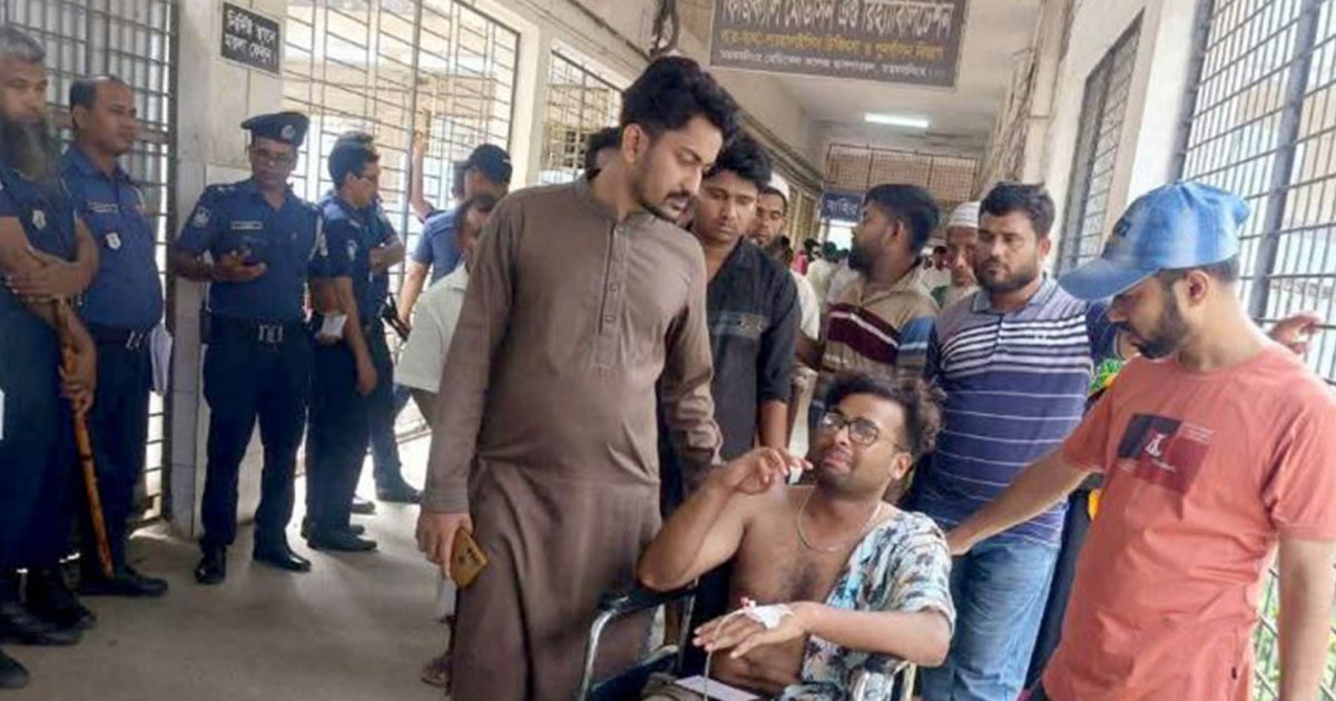 বৈষম্যবিরোধী আন্দোলনের নেতাকে মারধরের পর ছুরিকাঘাত