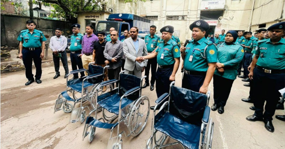 আদালতে হুইল চেয়ার পাবেন অসুস্থ আসামিরা