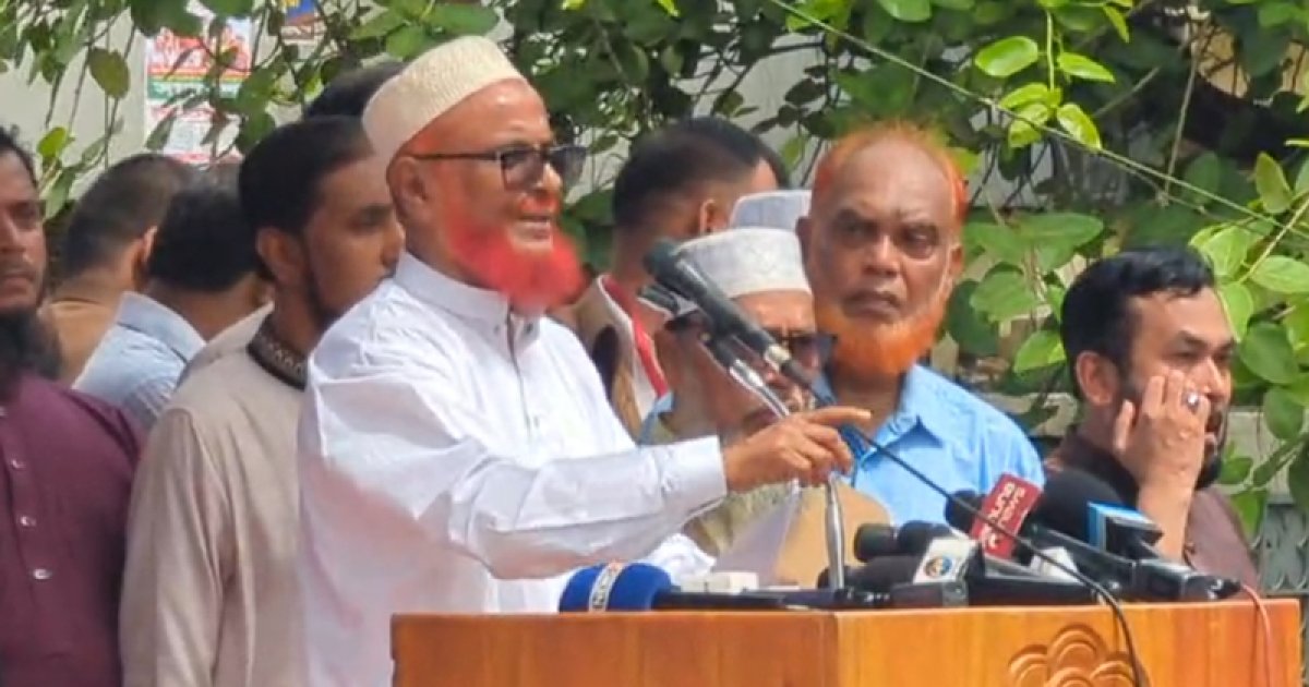 যুদ্ধাপরাধের বিচারের নামে ‘হত্যাকাণ্ডের’ সঙ্গে জড়িতদের বিচার চাইলেন এটিএম আজহার