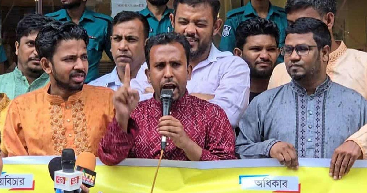 প্রধান উপদেষ্টার পদত্যাগ নিয়ে একটি দল নাটক সাজিয়েছিল: হানিফ
