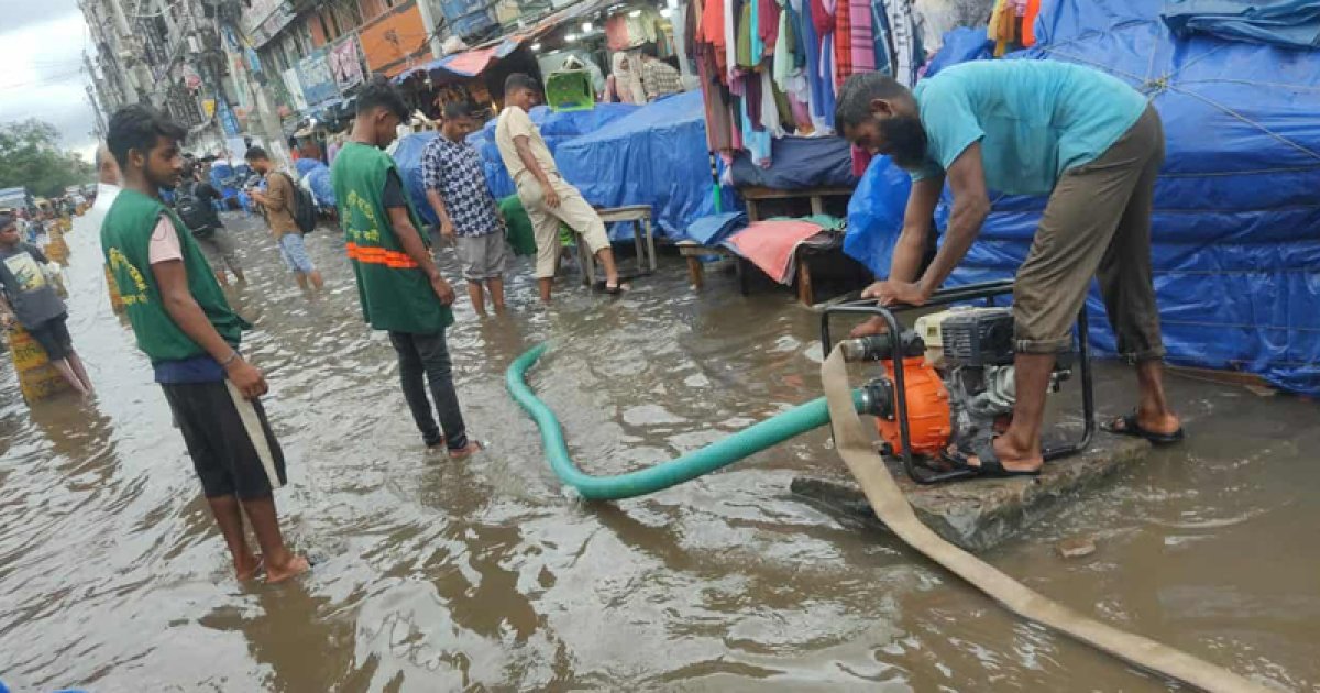 জলাবদ্ধতা নিরসনে নিয়ন্ত্রণ কক্ষের কার্যক্রম চলমান: ডিএসসিসি