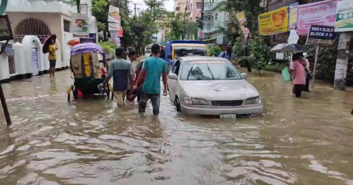 সিলেটের সীমান্তবর্তী এলাকায় প্রস্তুত আশ্রয়কেন্দ্র, প্লাবিত নগরী