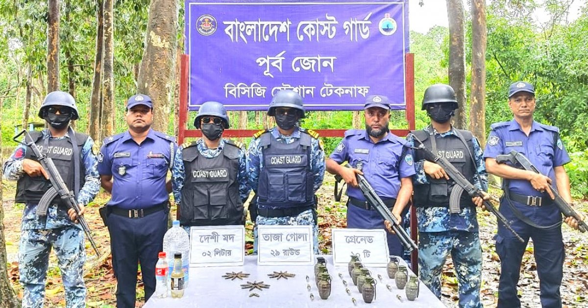 রোহিঙ্গা ক্যাম্পের পাশে পুকুর থেকে হ্যান্ডগ্রেনেড, তাজা গোলা উদ্ধার