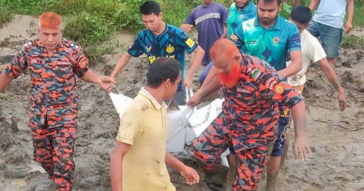 নদীর স্রোতে ভেসে যাওয়া বৃদ্ধের মরদেহ উদ্ধার