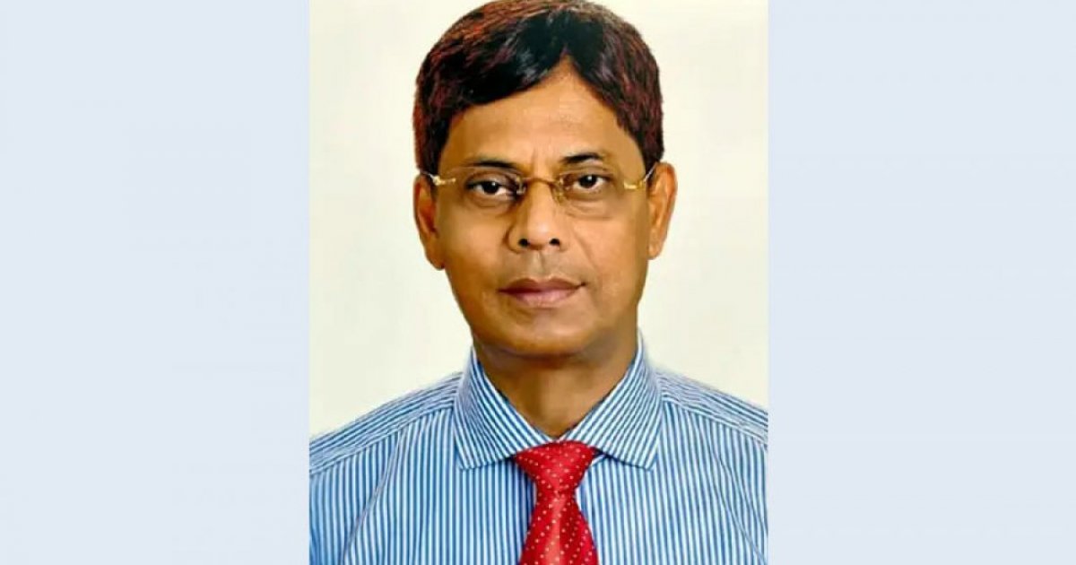 স্ত্রী-ছেলেসহ সাবেক আইজিপি শহীদুল হকের ২৩ ব্যাংক হিসাব অবরুদ্ধ