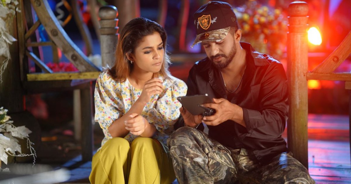 বিয়েবাড়ি সাজাতে গিয়ে প্রেমে পড়ার গল্প!