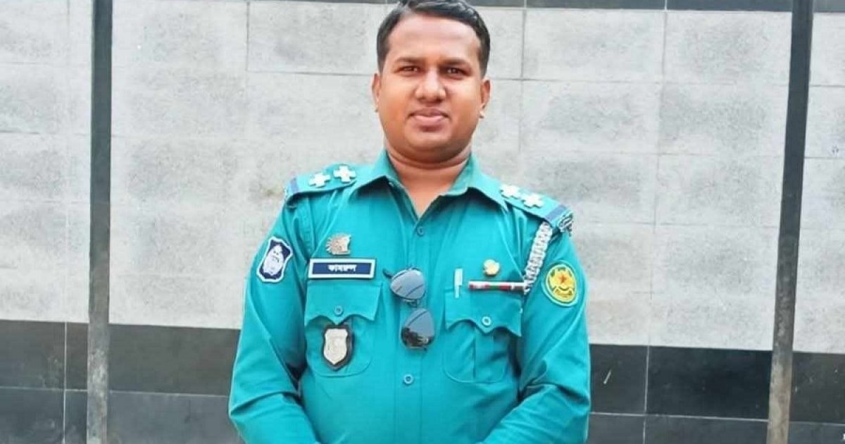 খিলগাঁওয়ে বাসের ধাক্কায় এসআই নিহত