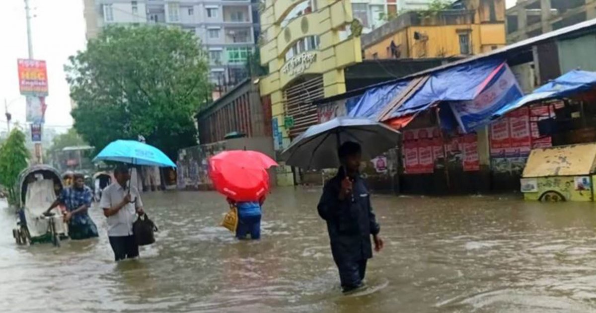 চট্টগ্রামে জলাবদ্ধতা থেকে মুক্তি মিলবে কবে?