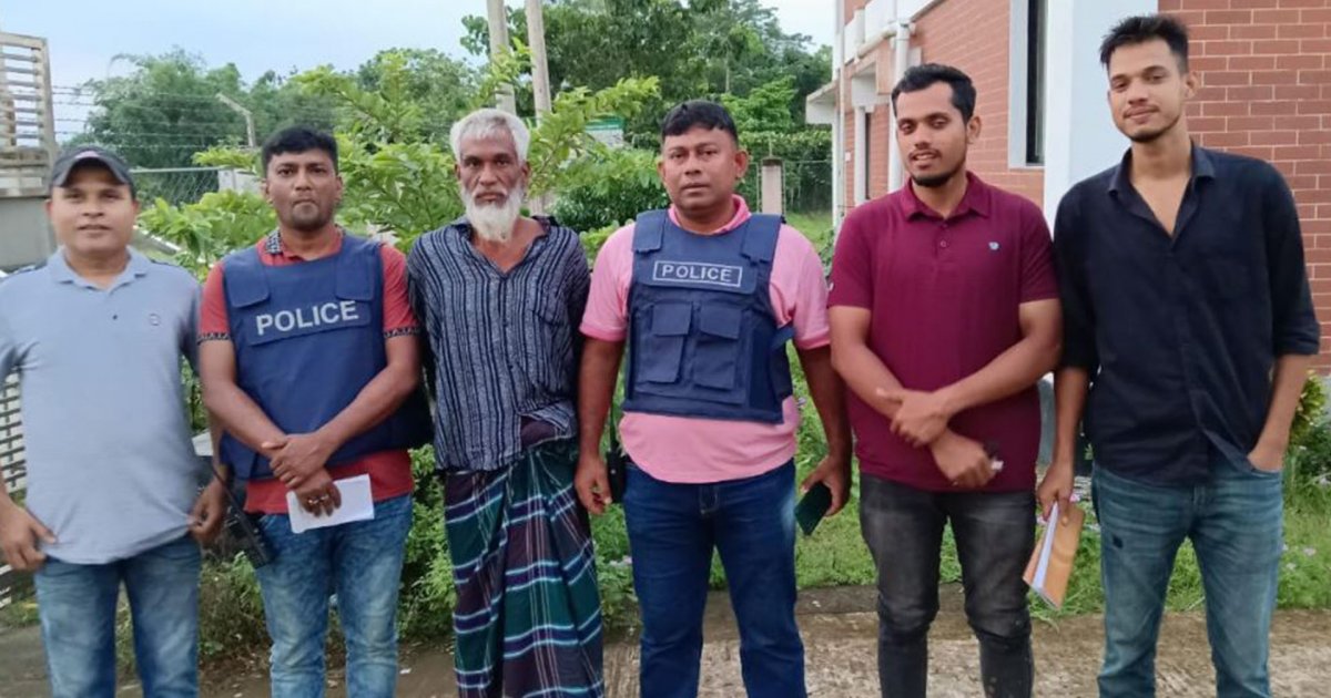দুই ভাতিজিকে কুপিয়ে হত্যার ঘটনায় চাচা গ্রেফতার