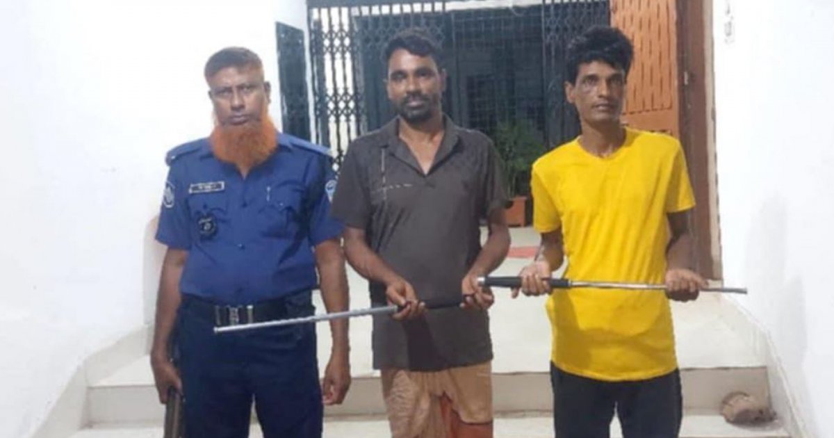 চাঁদা না পেয়ে ইজিবাইক চালককে পিটিয়ে আহত, বিএনপি নেতা ও সহযোগী গ্রেফতার