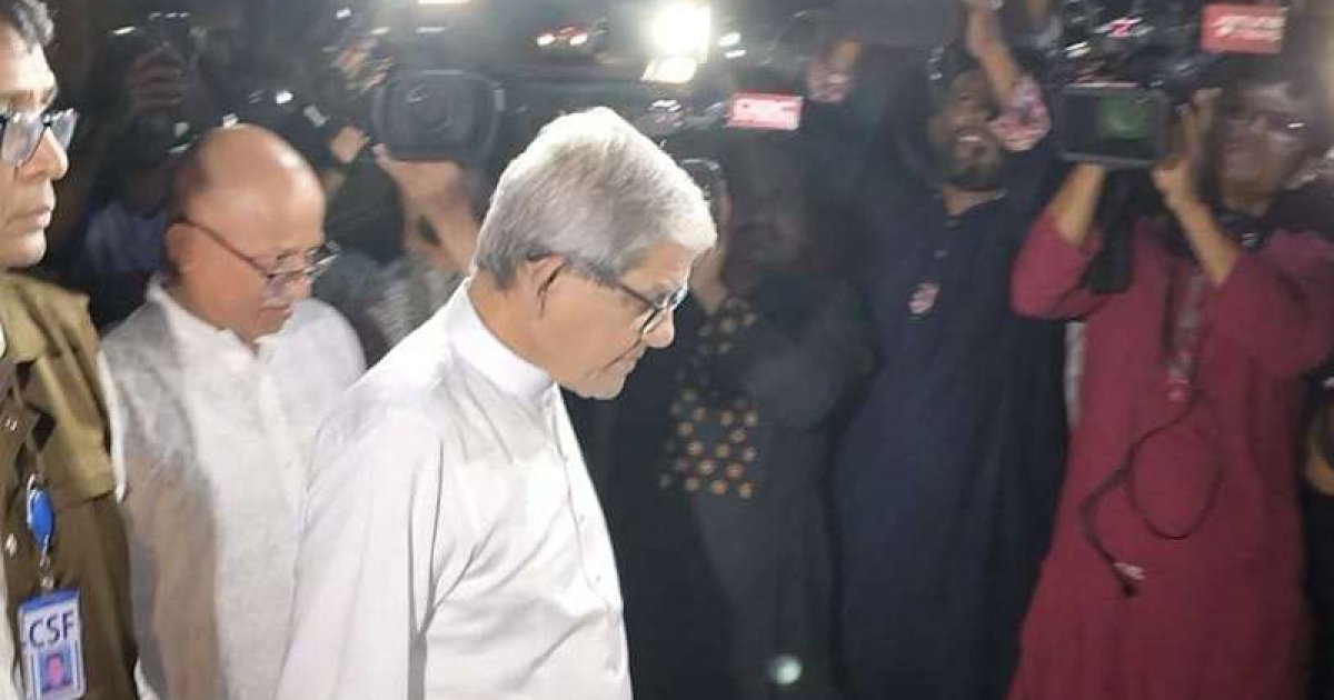 খালেদা জিয়ার সঙ্গে ঈদ শুভেচ্ছায় বিএনপির স্থায়ী কমিটির সদস্যরা