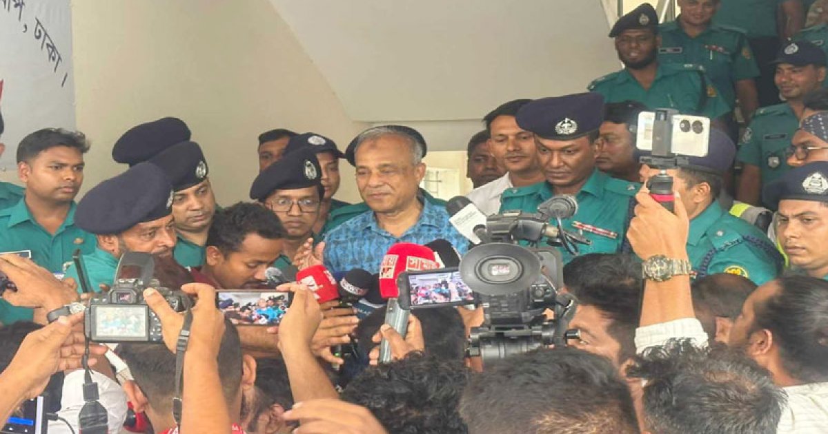 জুলাই মামলায় তদন্ত ছাড়া কাউকে গ্রেফতার করা হবে না: স্বরাষ্ট্র উপদেষ্টা