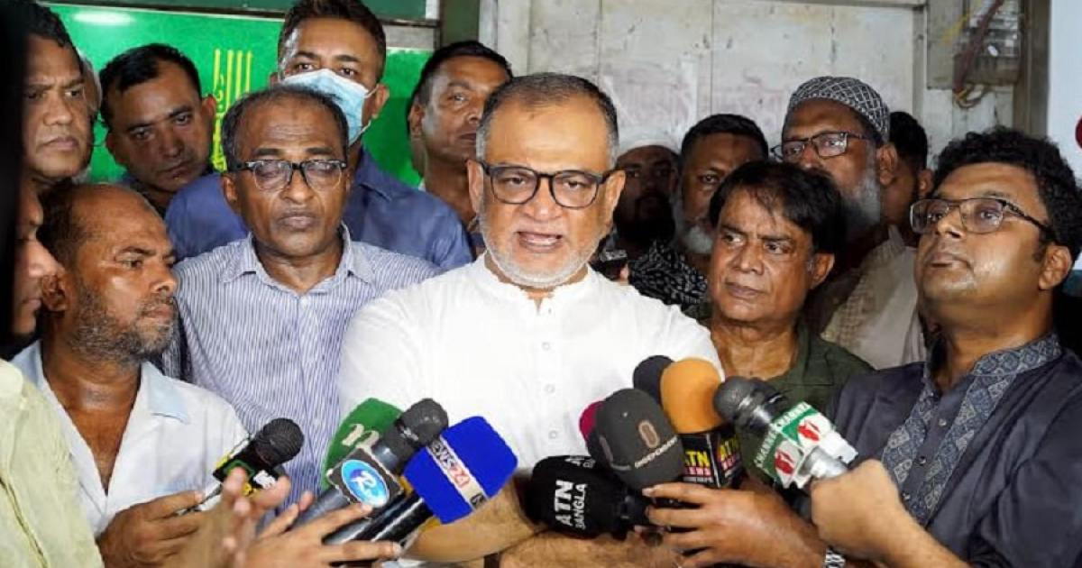 বেঁধে দেওয়া দামেই বিক্রি হচ্ছে কোরবানির পশুর চামড়া: বাণিজ্য উপদেষ্টা