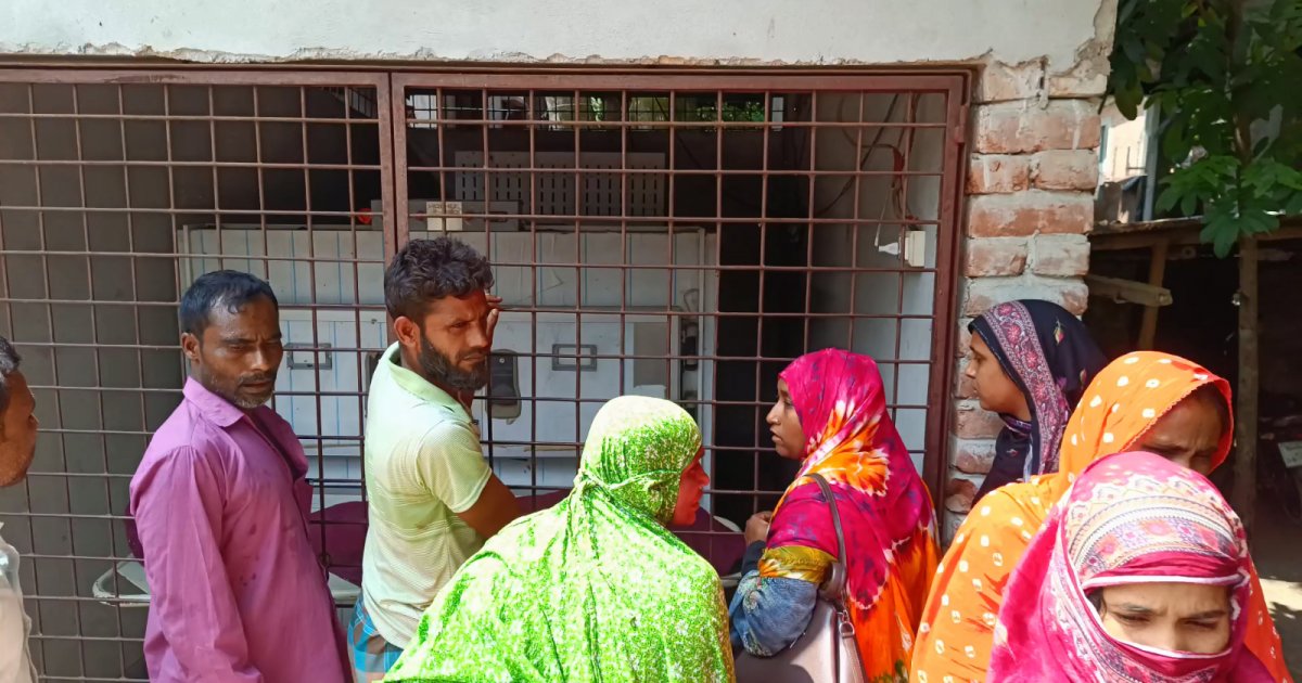 সাপের কামড়ে প্রাণ গেলো কিশোরীর