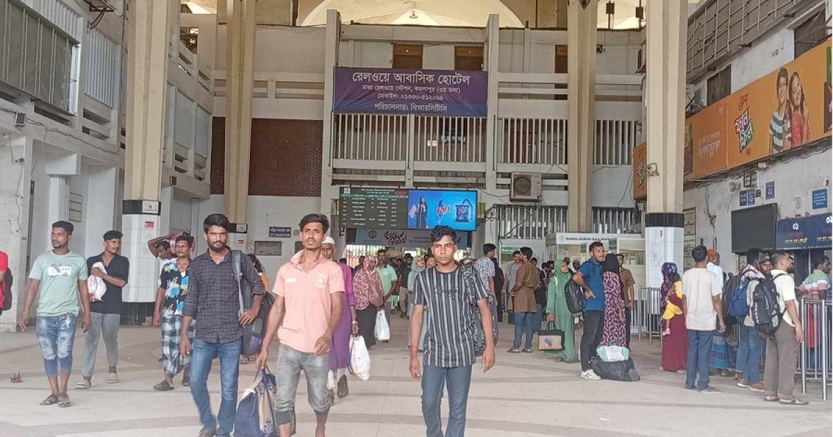 ট্রেনের ফিরতি যাত্রায় স্বস্তি, নেই শিডিউল বিপর্যয়