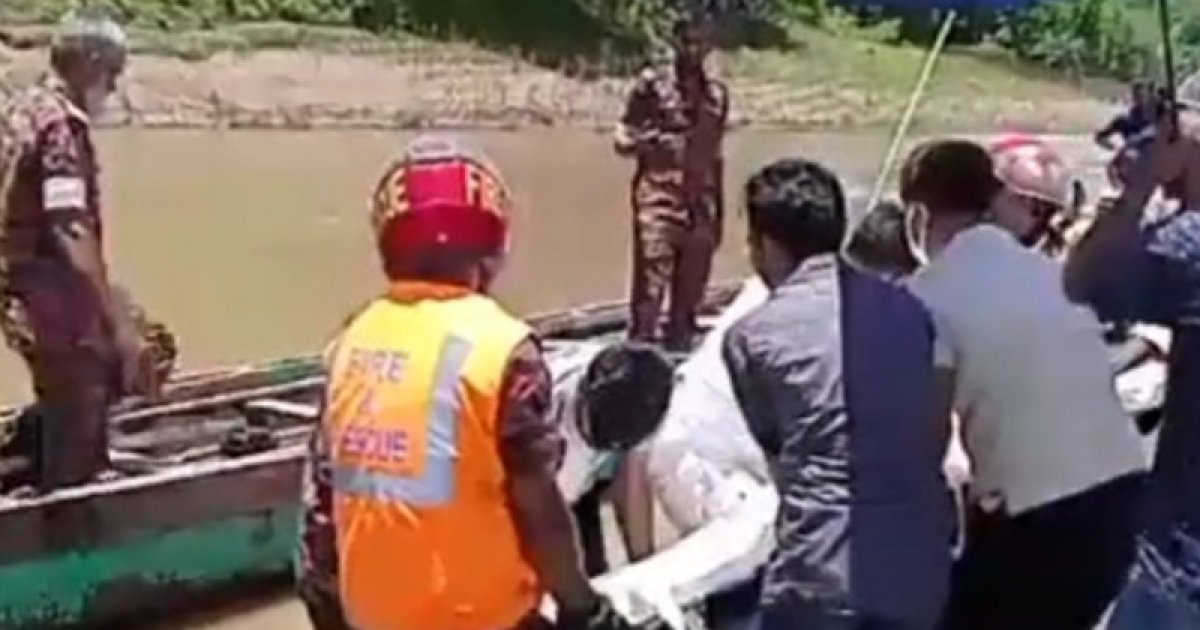 বান্দরবানে ঝিরিতে ভেসে যাওয়া ৩ পর্যটকের দ্বিতীয় জনের লাশ উদ্ধার