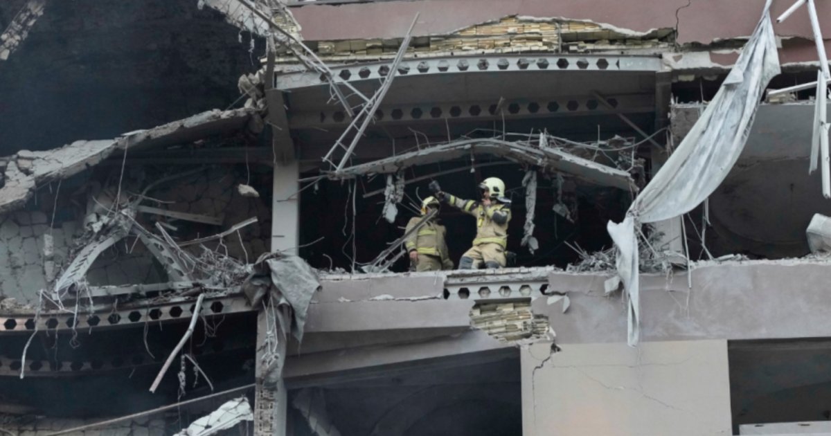 যুক্তরাষ্ট্রের সঙ্গে রবিবারের পারমাণবিক আলোচনা বাতিল করেছে ইরান