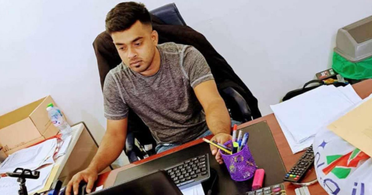 ঘেরের পাড়ে পড়ে ছিল প্রবাসী যুবকের মরদেহ
