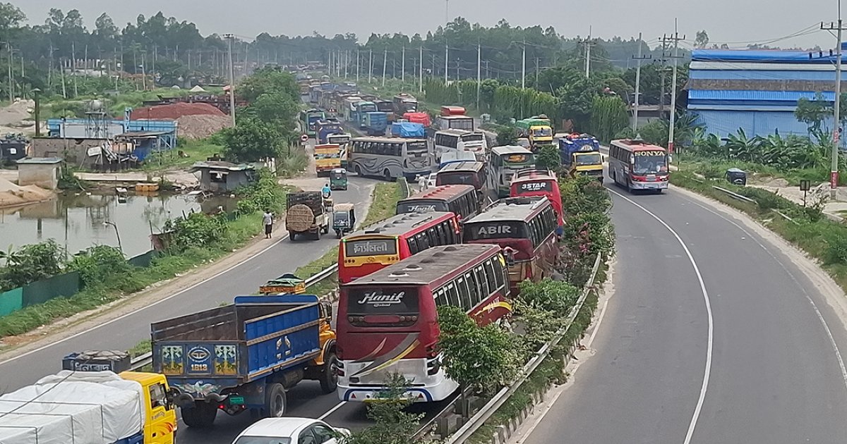 ঢাকা-টাঙ্গাইল-যমুনা সেতু মহাসড়কে আজও ধীরগতি