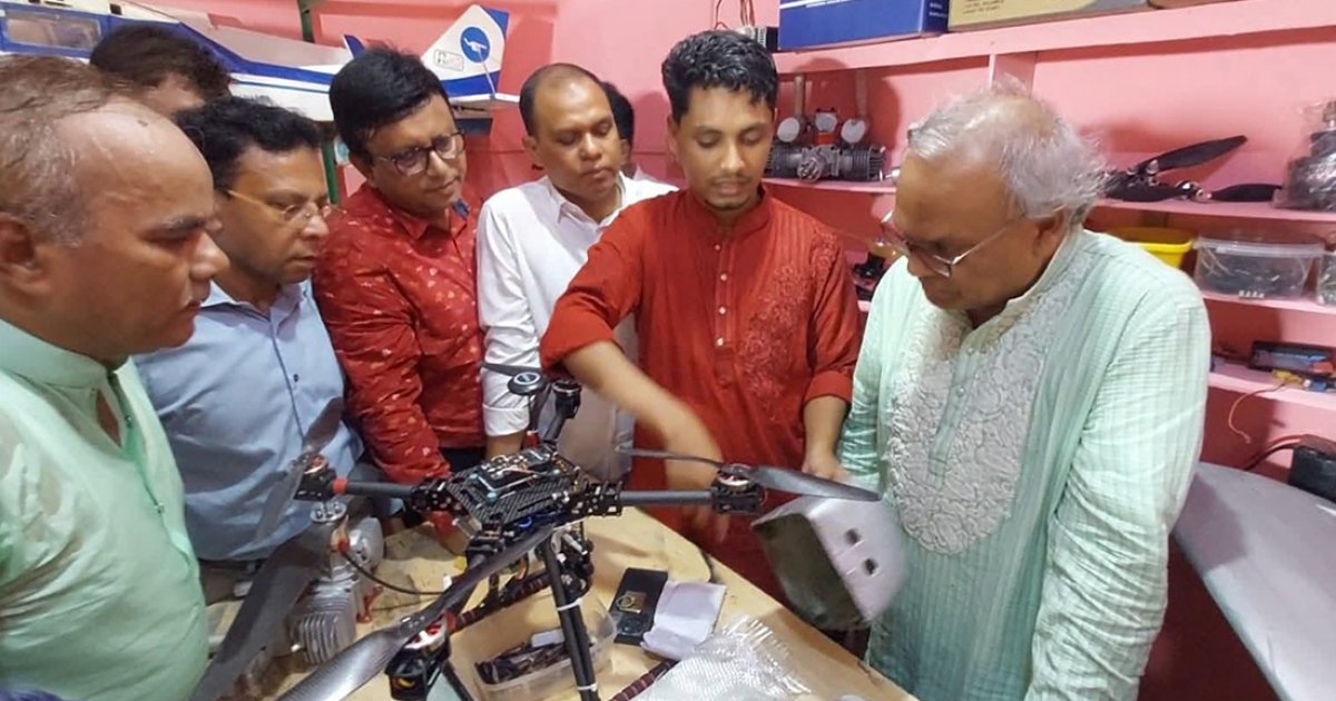 ড্রোন নির্মাতা আশিরের বাড়িতে রিজভী
