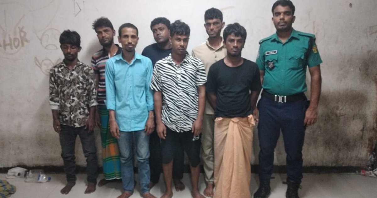 মোহাম্মদপুরে দিনব্যাপী পুলিশের অভিযানে গ্রেফতার ৯