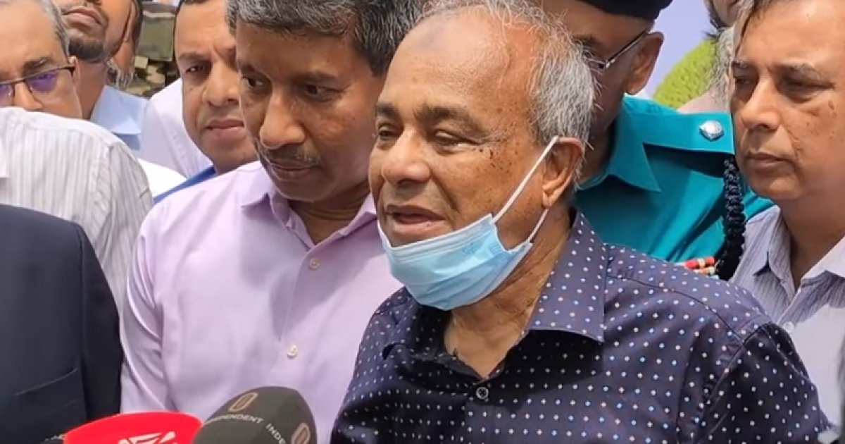 বেশি করে দেশি ফল খাওয়ার আহ্বান কৃষি উপদেষ্টার