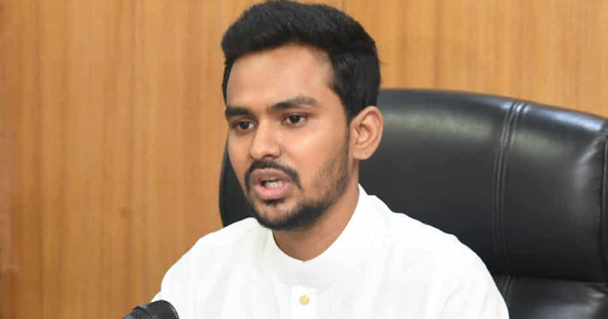 ৪৪টি পাবলিক লাইব্রেরি উদ্বোধন করলেন উপদেষ্টা আসিফ