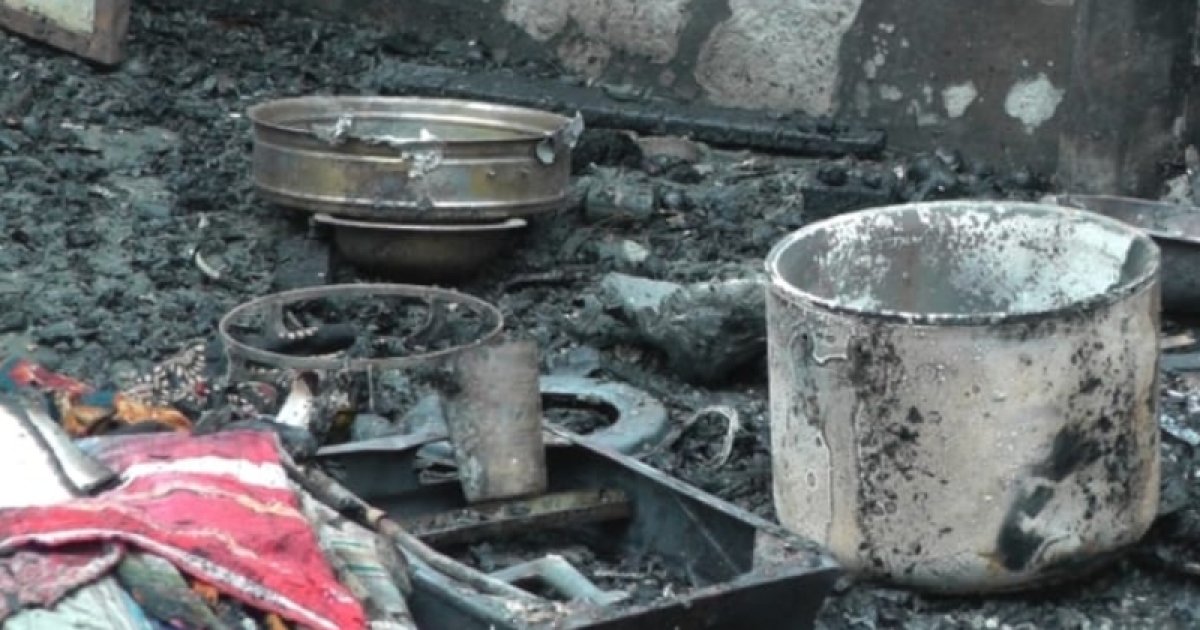 গাজীপুরে অগ্নিকাণ্ডে ১২ বসতঘর পুড়ে ছাই, ১০ লাখ টাকার ক্ষতি