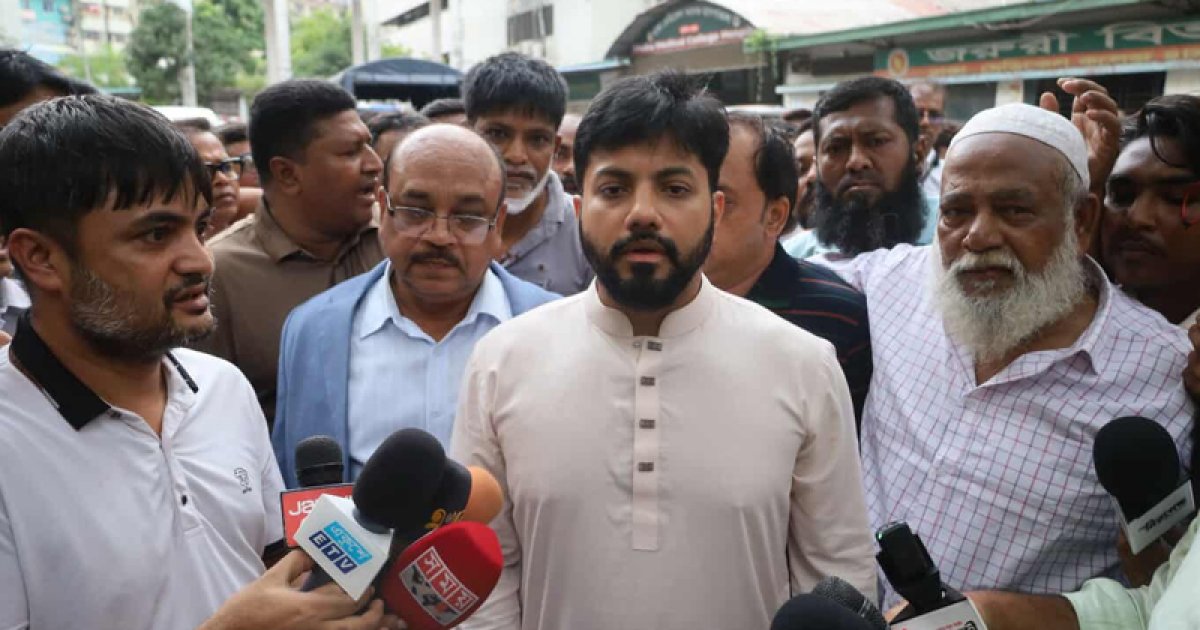 আন্দোলনকে ভিন্ন খাতে নিতে হামলা: ইশরাক হোসেন