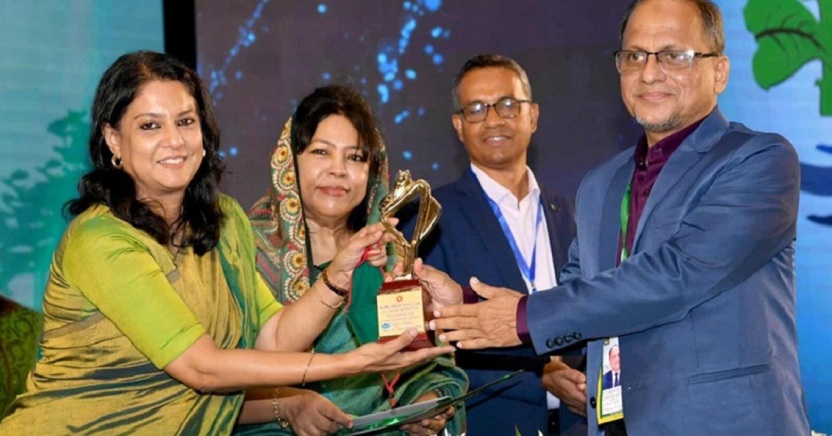 বন্যপ্রাণী সংরক্ষণে জাতীয় পুরস্কার পেলেন যারা