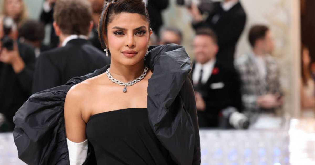 ‘যা কিছু স্ক্রল করছেন, তার সবটুকু বিশ্বাস করবেন না’