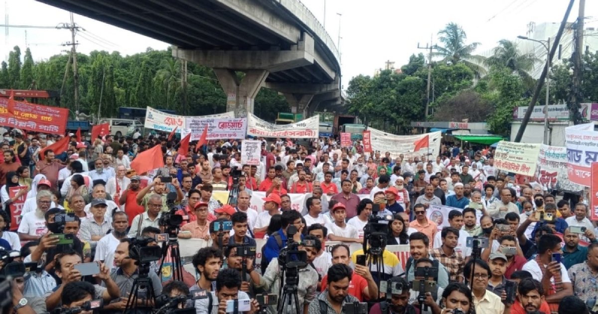 ‘সরকার দেশবিরোধী কর্মকাণ্ড বন্ধ না করলে আন্দোলন ঘোষণা করবো’