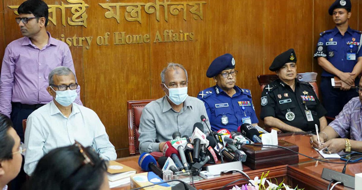 জুলাইকে কেন্দ্র করে কোনও ধরনের হুমকি নেই: স্বরাষ্ট্র উপদেষ্টা