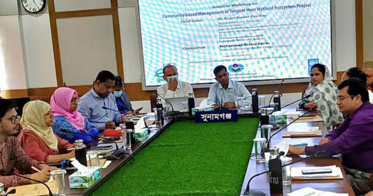 টাঙ্গুয়ার হাওরে সুদিন ফেরাতে সম্মিলিতভাবে কাজ করতে হবে