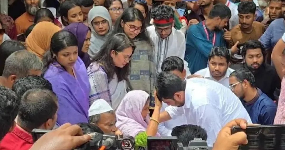 আবু সাঈদের পরিবার এখন সচ্ছল কোনও সমস্যা নেই, জানালেন তার মা